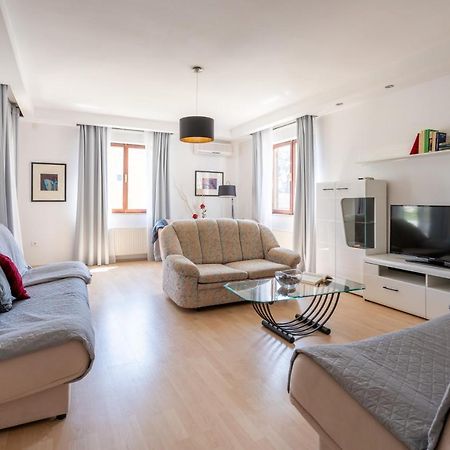 רוביני Apartmani&Soba Mimi מראה חיצוני תמונה