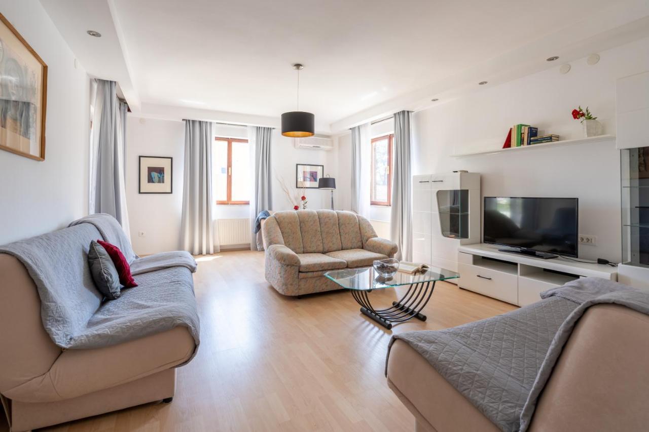 רוביני Apartmani&Soba Mimi מראה חיצוני תמונה