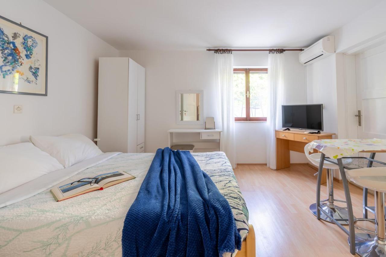 רוביני Apartmani&Soba Mimi מראה חיצוני תמונה