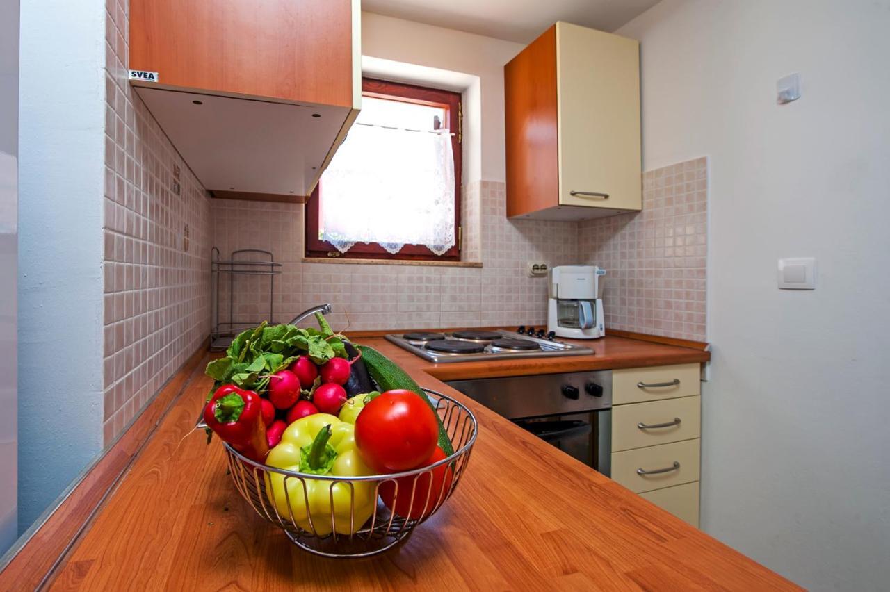 רוביני Apartmani&Soba Mimi מראה חיצוני תמונה