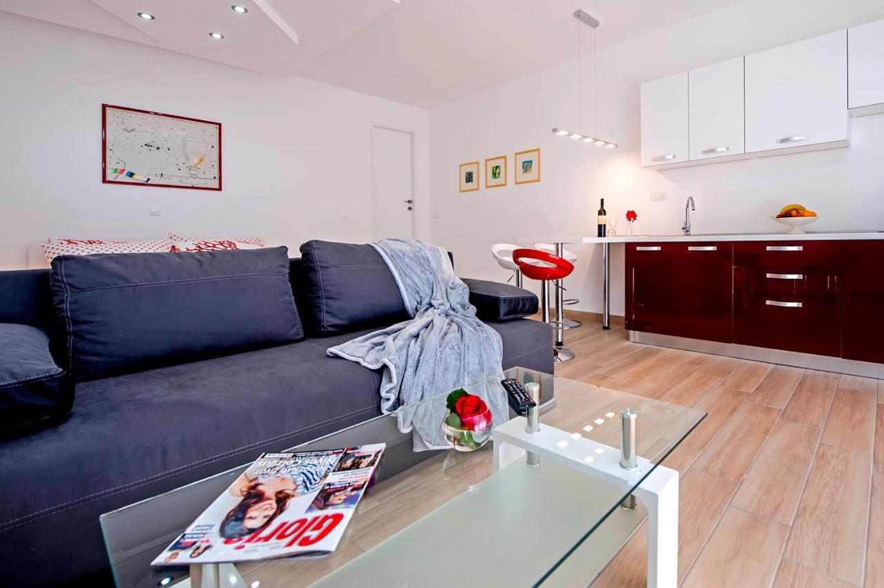 רוביני Apartmani&Soba Mimi מראה חיצוני תמונה