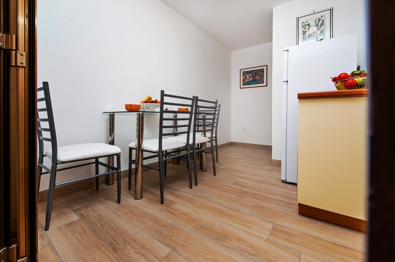 רוביני Apartmani&Soba Mimi מראה חיצוני תמונה