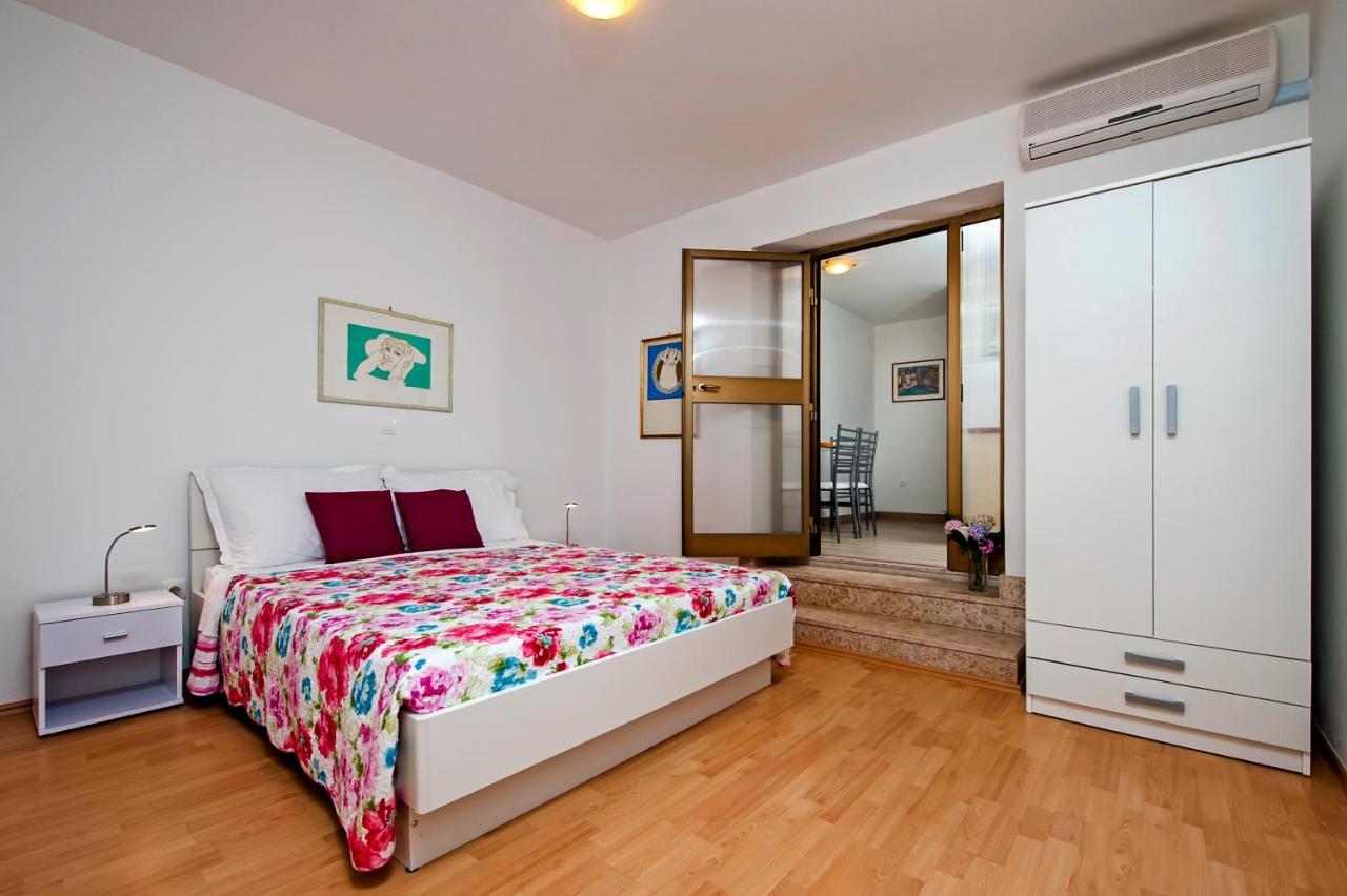 רוביני Apartmani&Soba Mimi מראה חיצוני תמונה